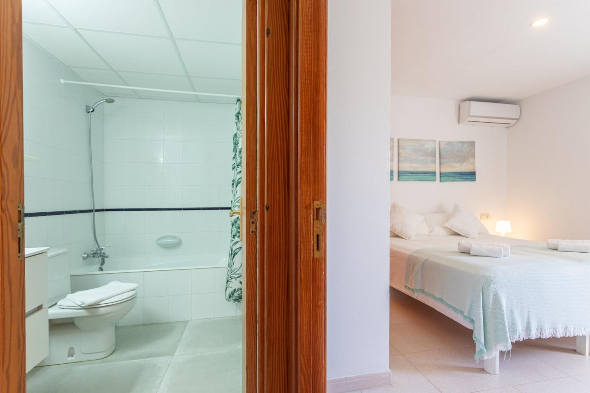 Es Dolc Apartments By Youroom Colonia de Sant Jordi Esterno foto